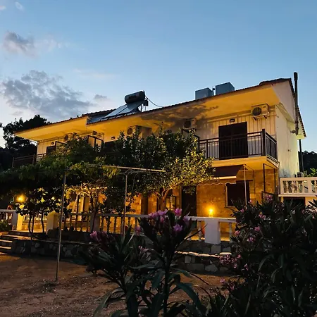 Pensión Faidrahouse Alikí